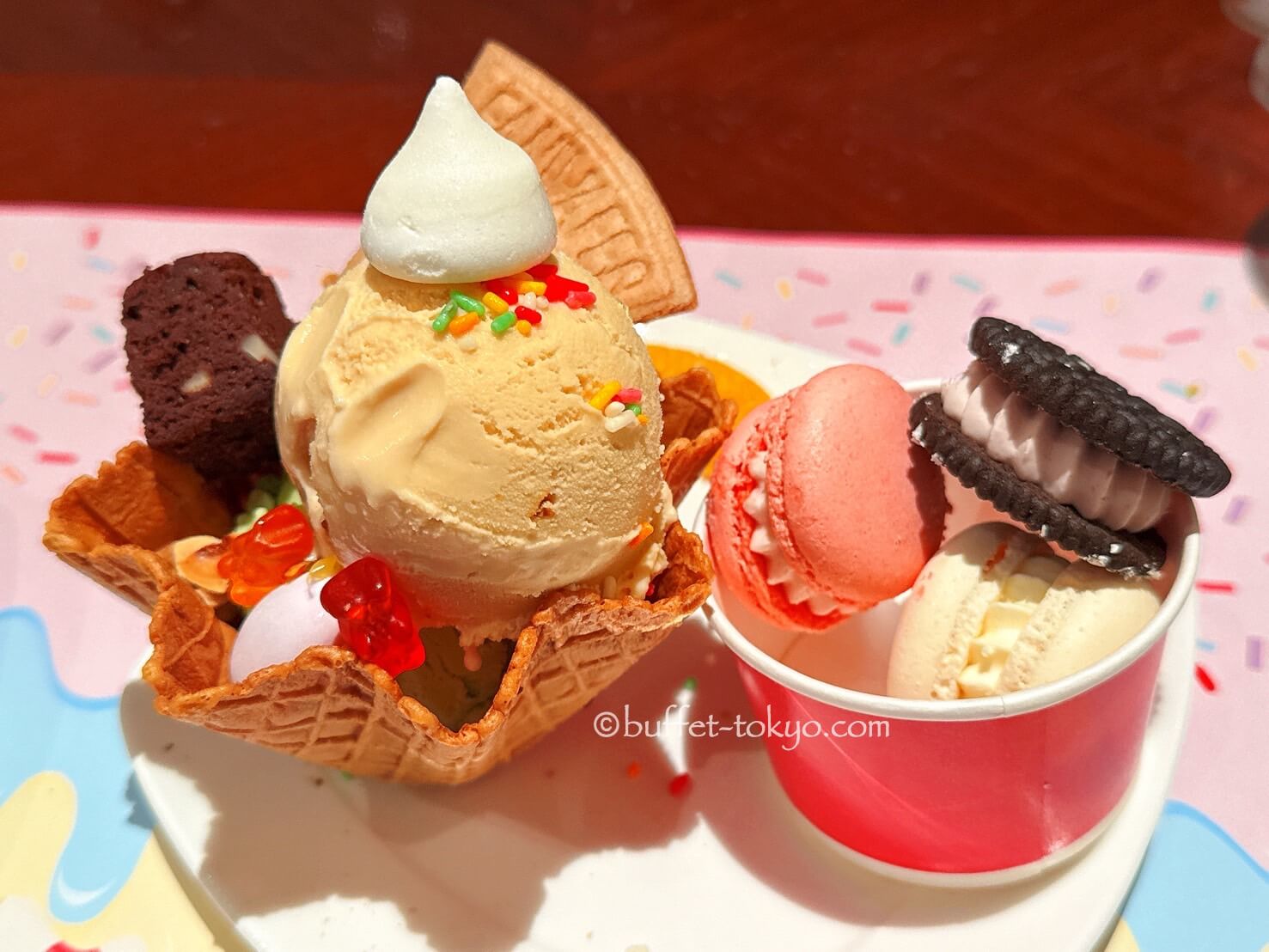 《夏ビュッフェ東京2025》都内のホテルで食べ放題！ヒルトン東京「アイスクリーム・リパブリック」実食レポも