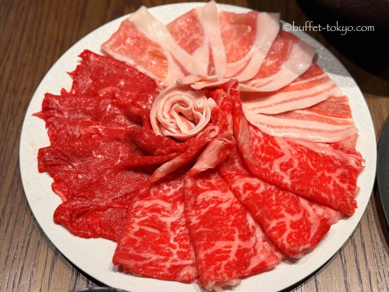 実食取材《SHARI 東急歌舞伎町タワー》しゃぶしゃぶ食べ放題で黒毛和牛サーロイン（ビュッフェ東京.com）