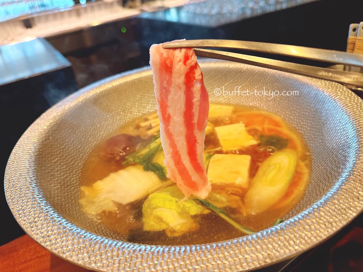 実食取材《SHARI 東急歌舞伎町タワー》しゃぶしゃぶ食べ放題で黒毛和牛サーロイン（ビュッフェ東京.com）