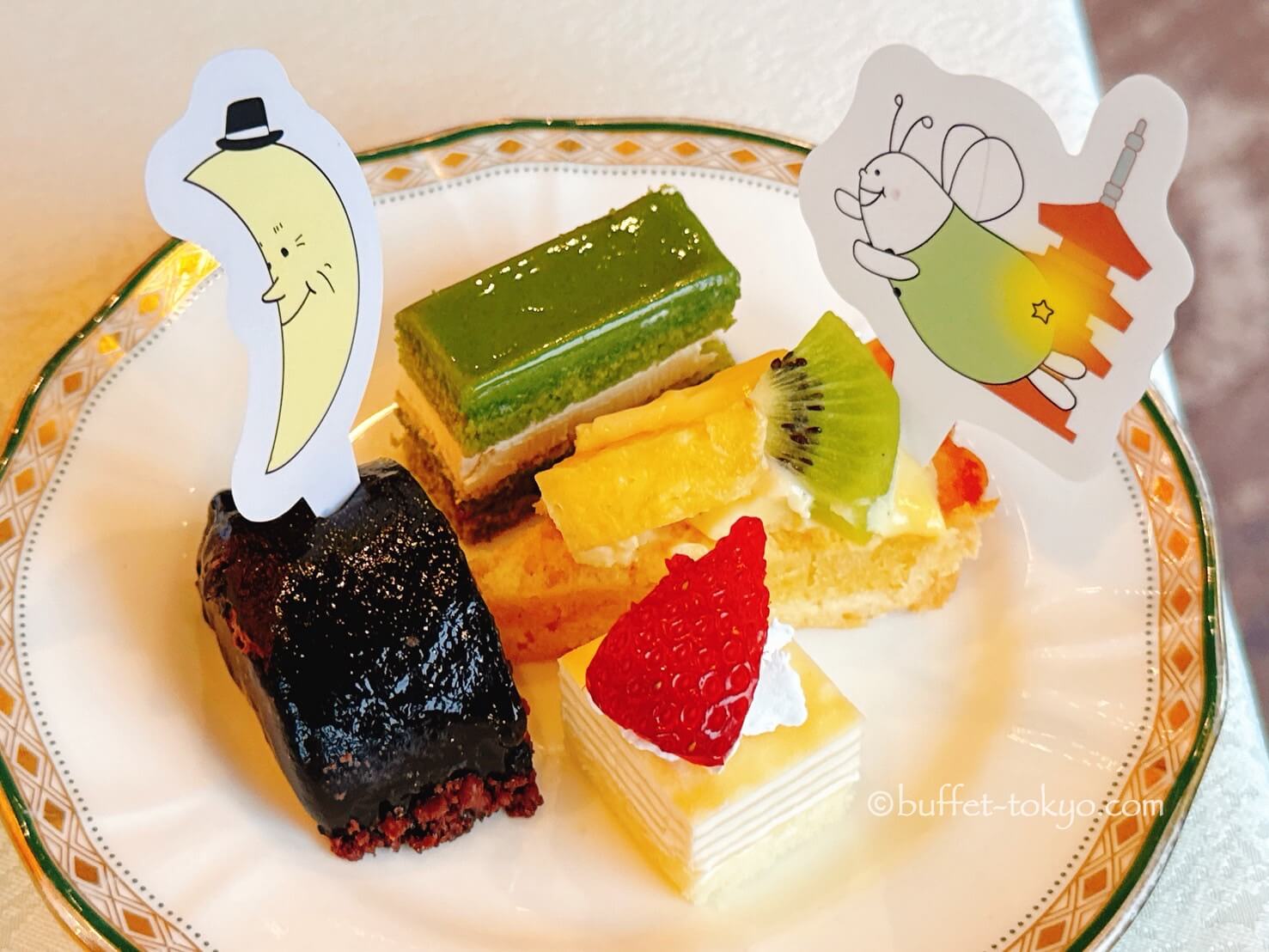 実食取材《ほたるの夕べ ディナービュッフェ》ホテル椿山荘東京で蛍観賞＆寿司やローストビーフ食べ放題