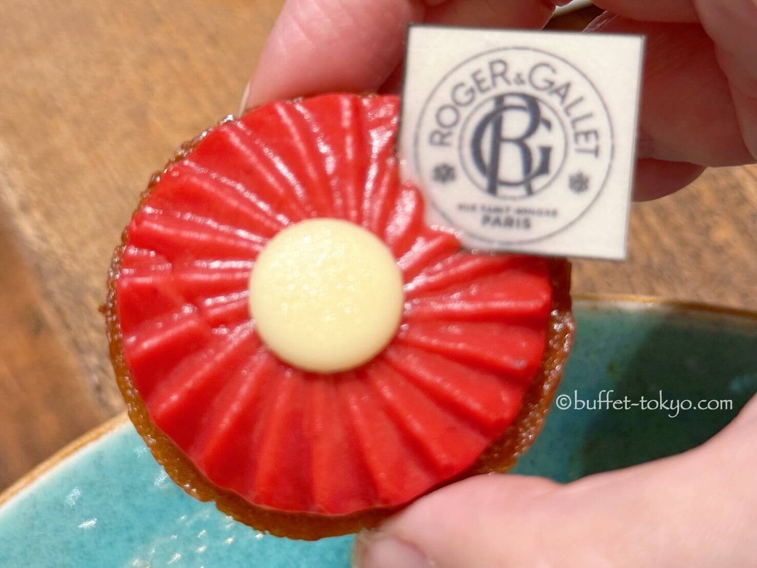 《クリスマスビュッフェ東京2025》ホテルのクリスマススイーツビュッフェ実食取材も！